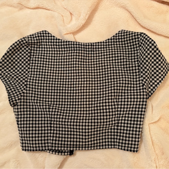 ZIP UP CROP TEE - Picture 3 of 3